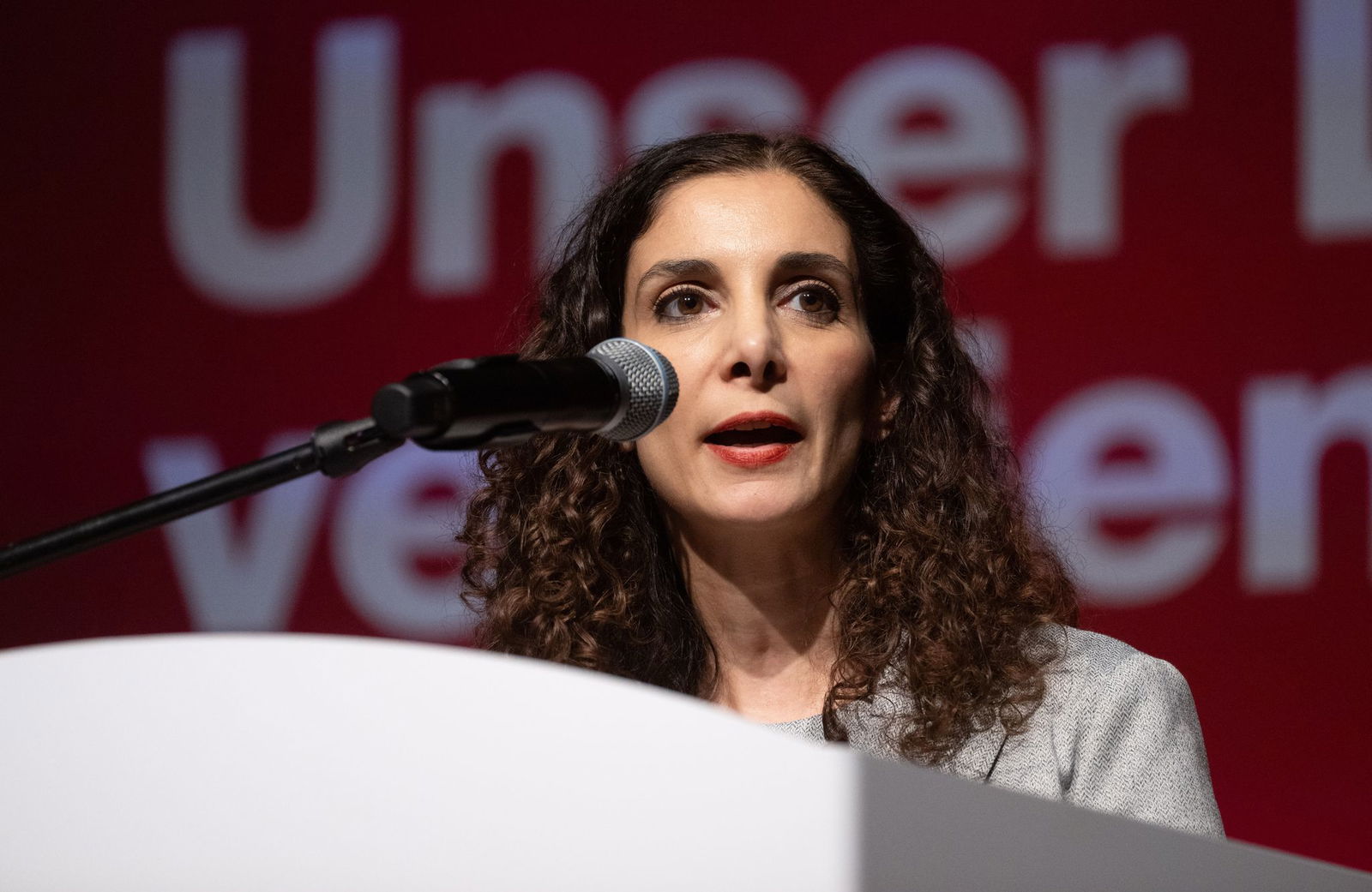 Glaubt noch an den Einzug in den Bundestag: BSW-Landeschefin Jessica Tatti. (Archivbild)