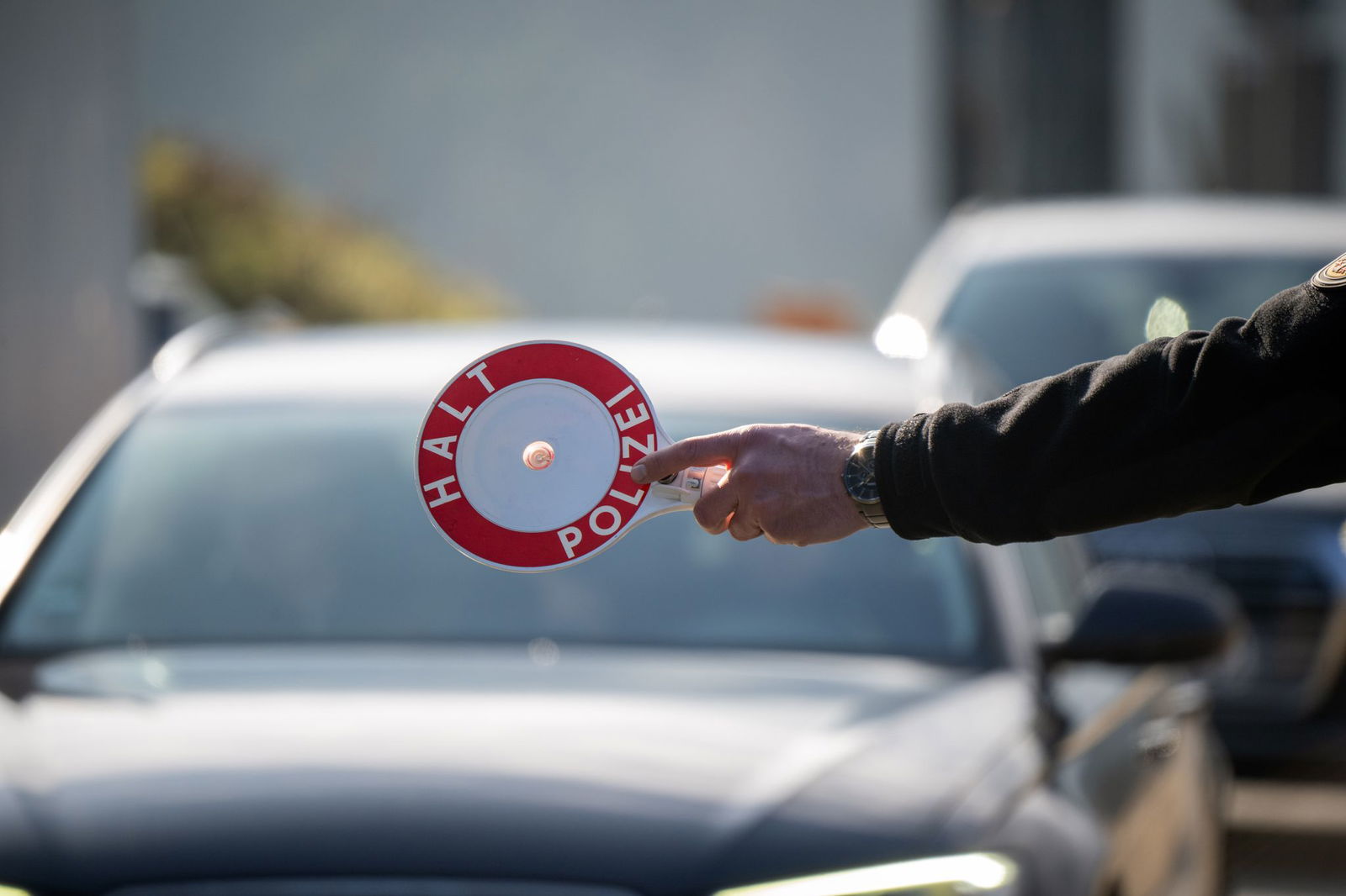 Die Verzögerung für Autofahrer im Berufsverkehr beläuft sich teilweise auf bis zu 20 Minuten.(Archivbild)