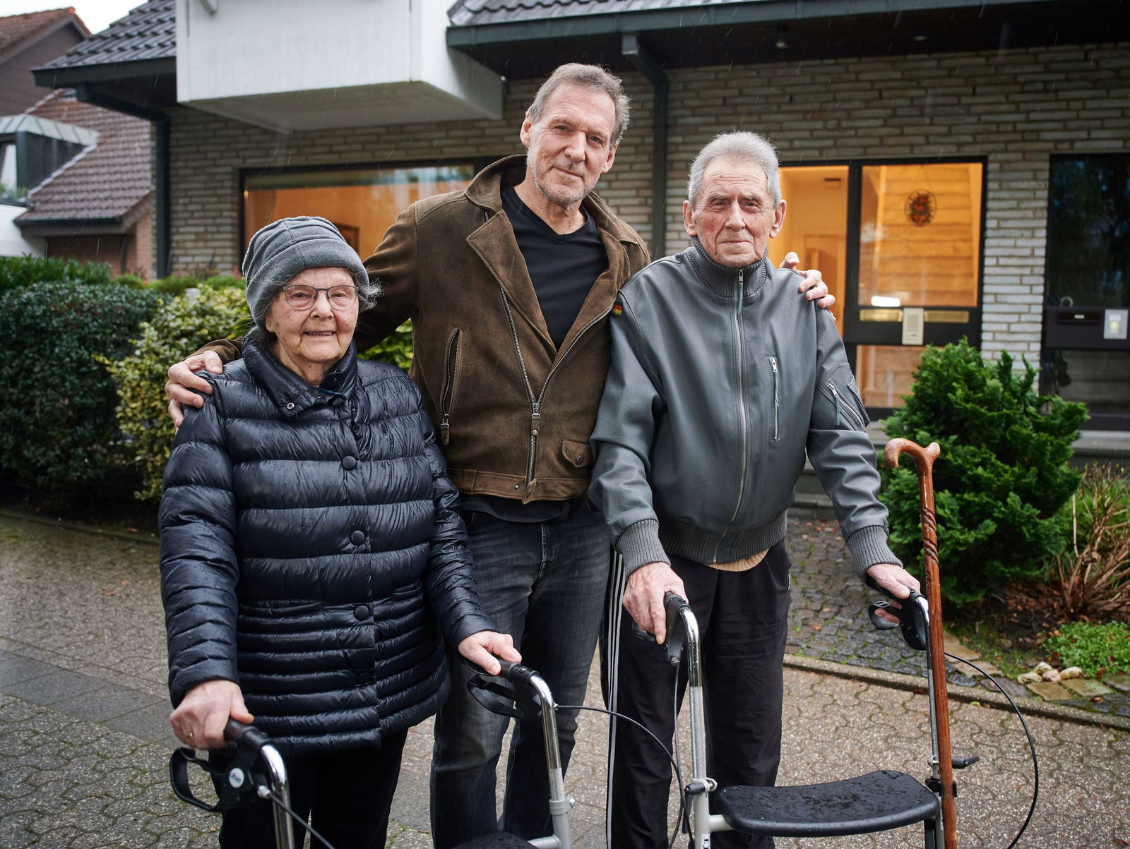 Die Mutter von Schauspieler Ralf Moeller, Ursula (links), ist gestorben. Vater Helmut starb 2022. (Archivbild)