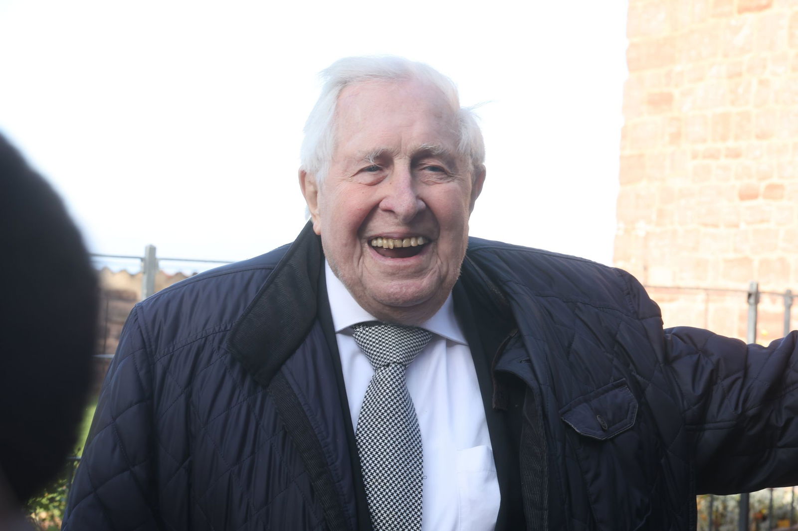  Auch nach seiner Amtszeit blieb er ein aktiver Beobachter der Politik und ein Mittler zwischen West und Ost. (Archivbild)