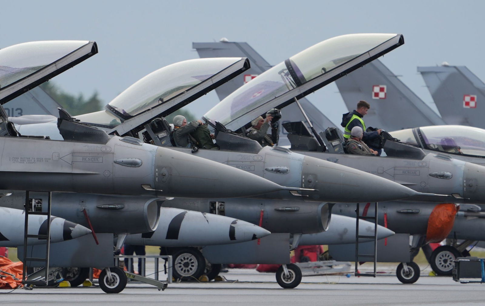 US-Kampfjets vom Typ F-16 während eines Nato-Manövers. (Archivbild)