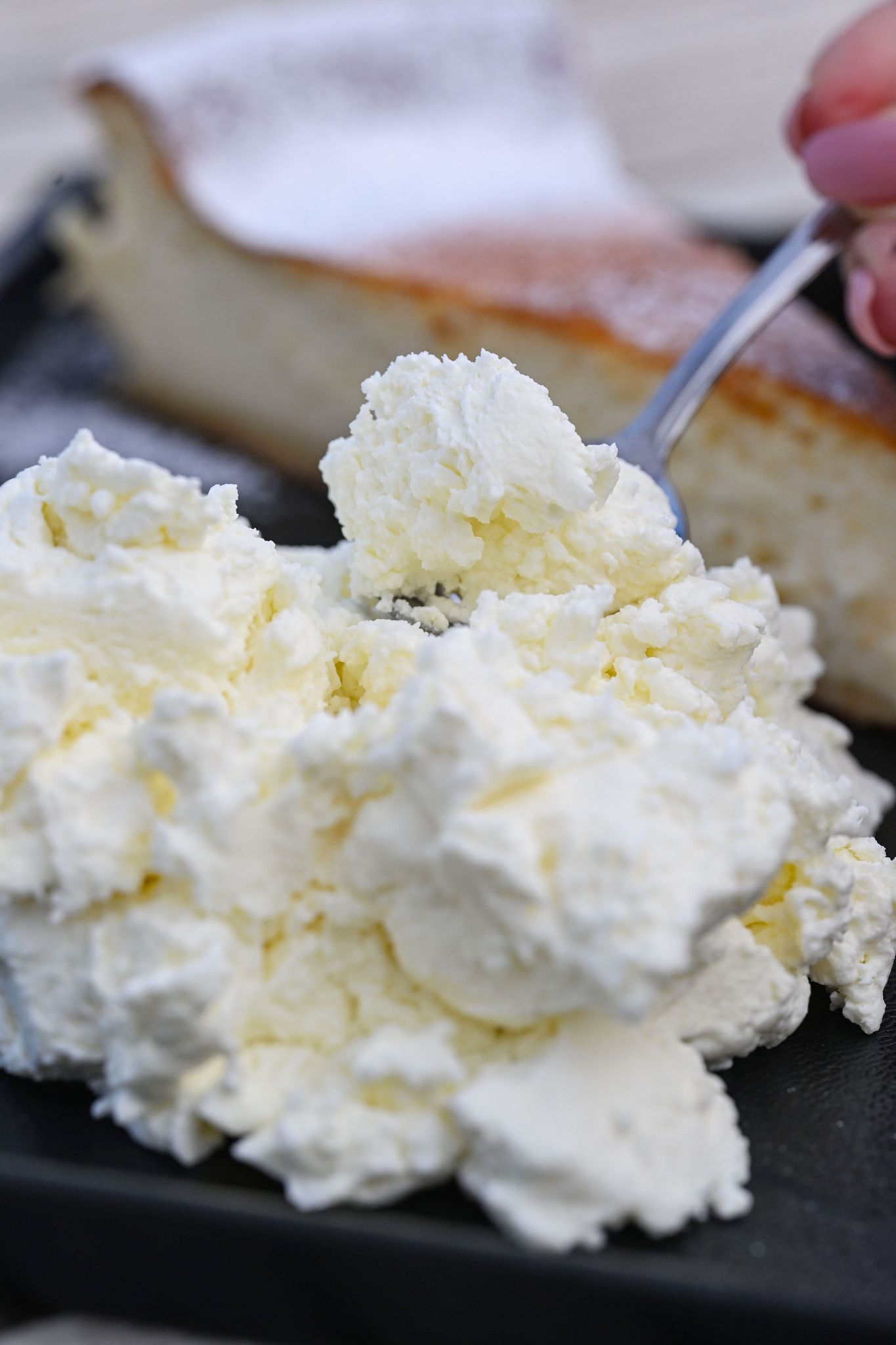 Schichtkäse eignet sich auch gut für herzhaften Quark wie den badischen Bibeleskäs.