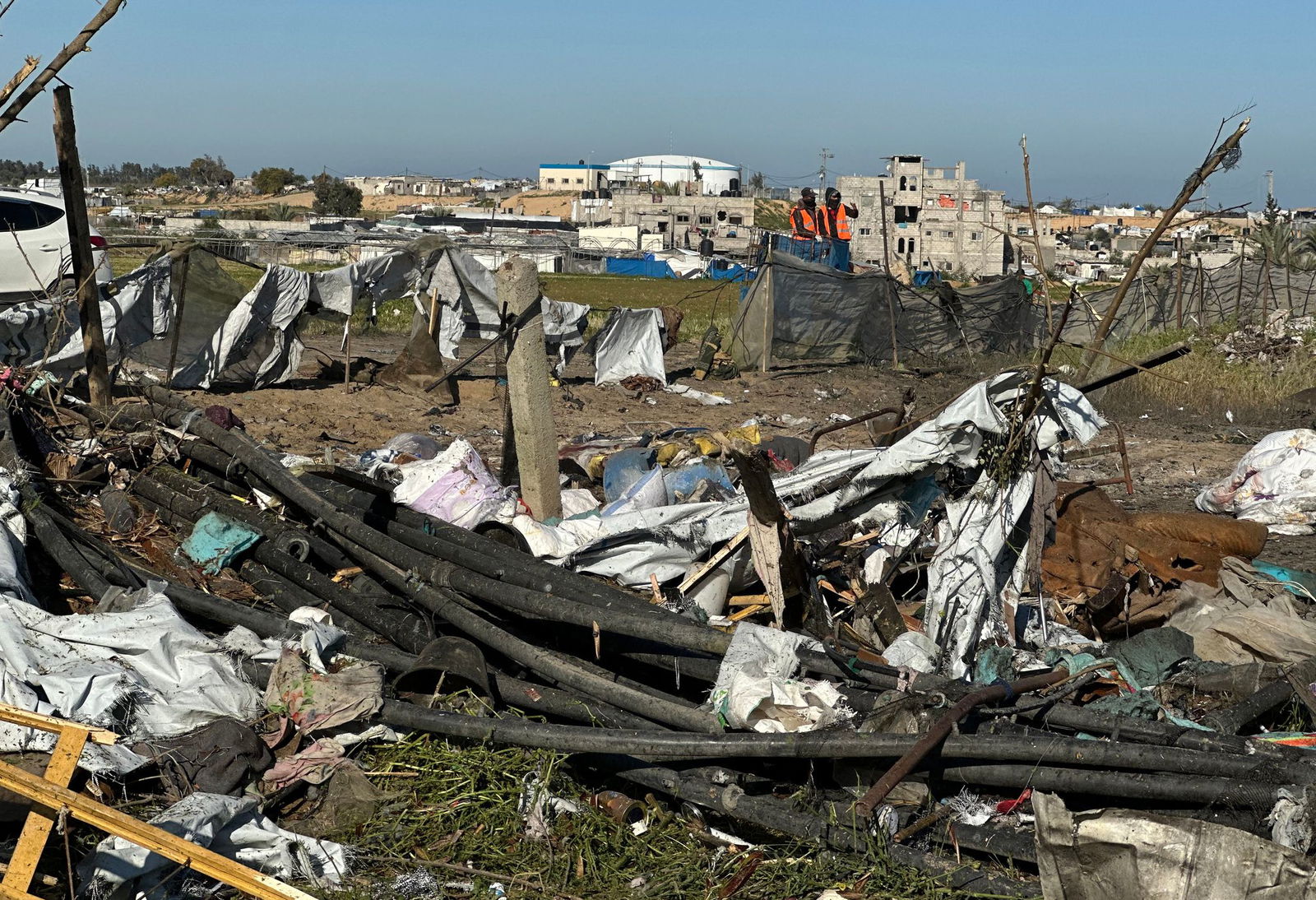 Zerstörungen nach Luftangriff in Chan Junis. 