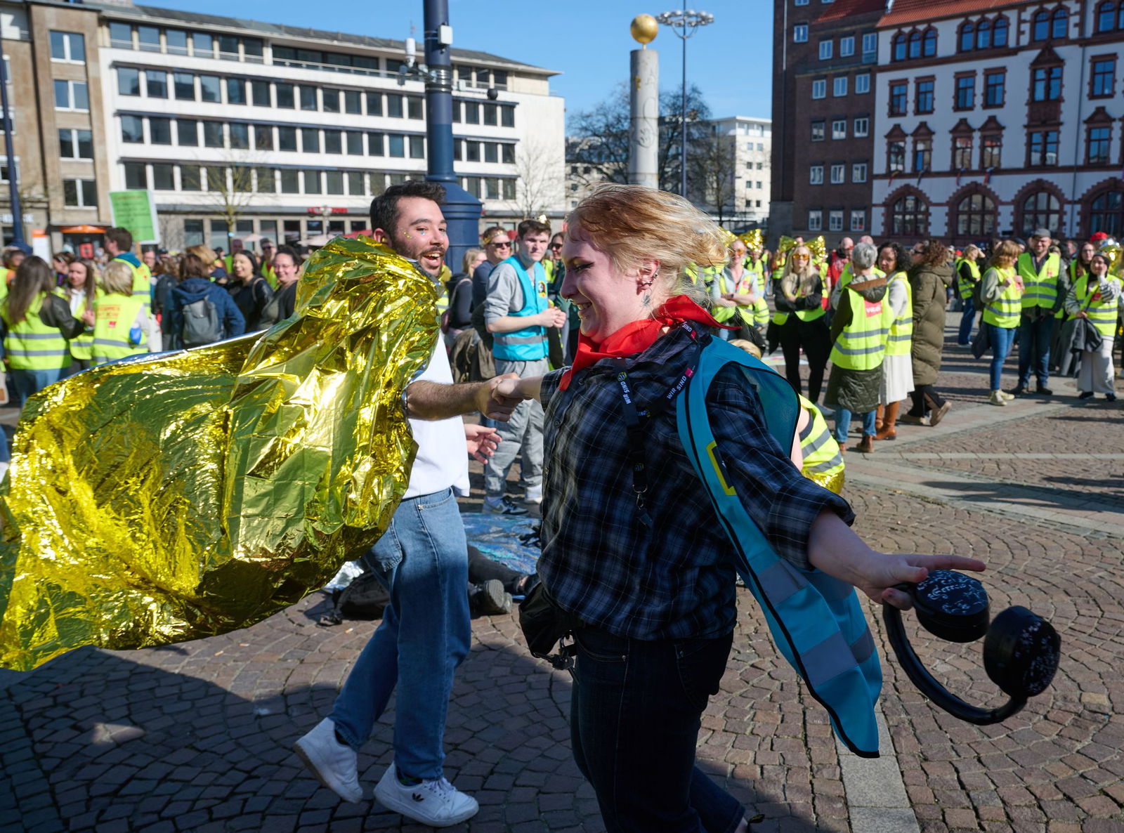 Frauen im Mittelpunkt: Verdi verlangt mehr Geld. 