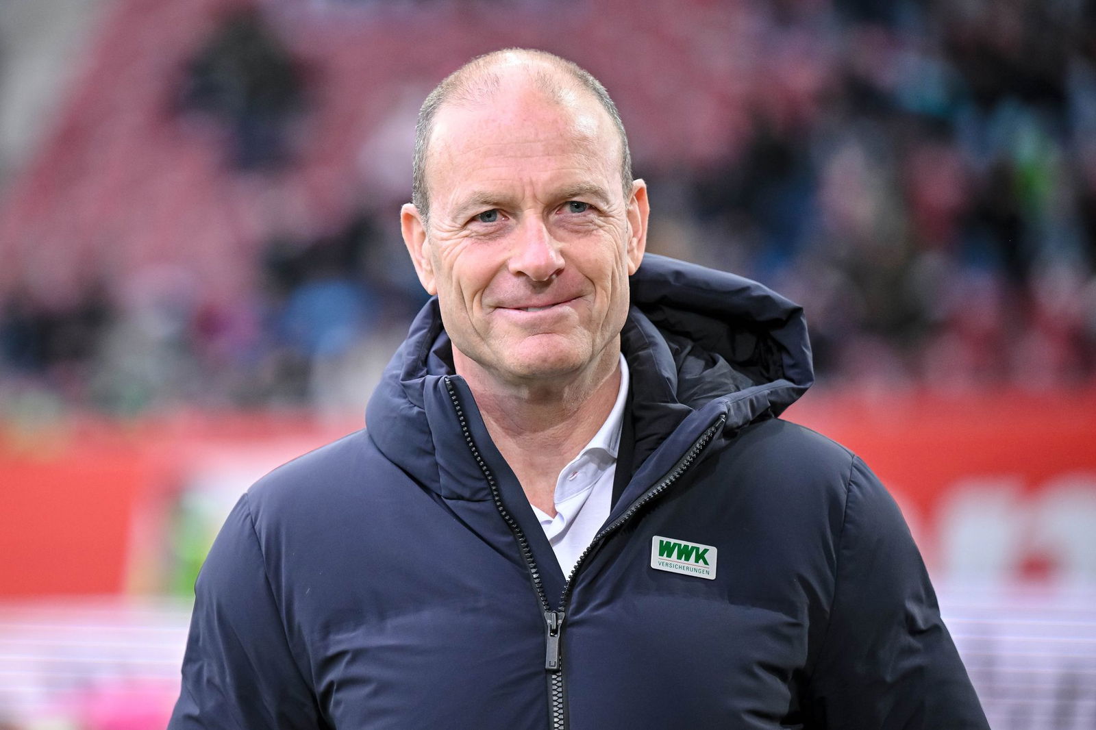 Jess Thorup hat gute Laune in Augsburg.