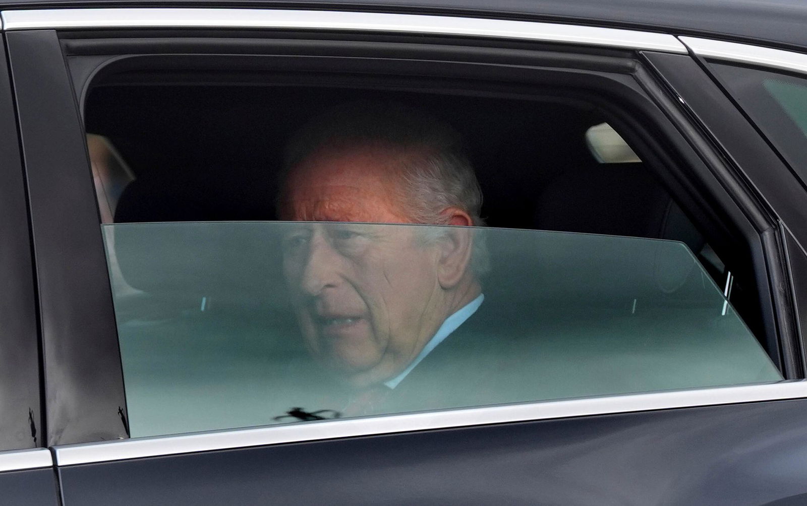 König Charles III. musste vorübergehend ins Krankenhaus.