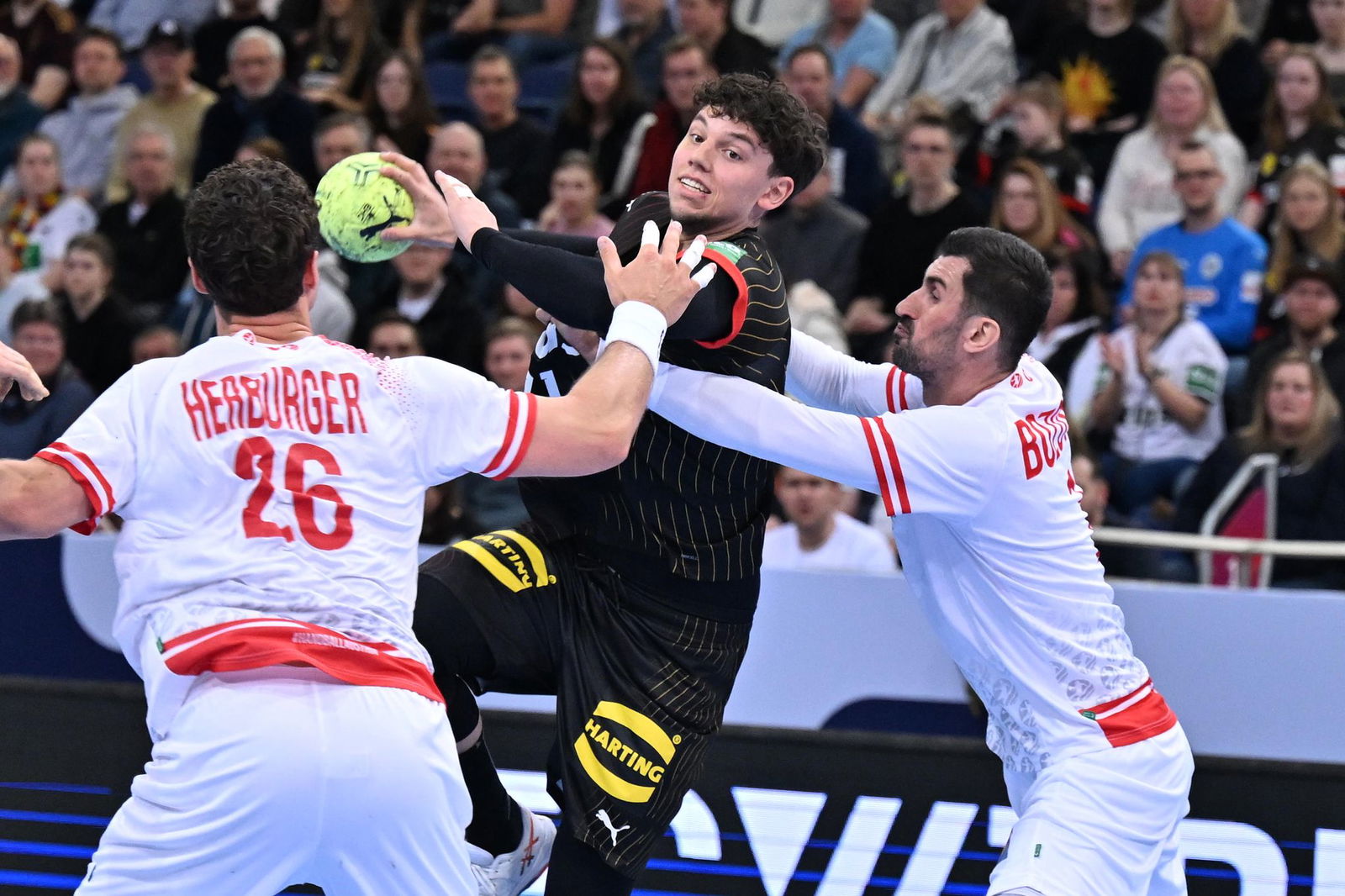 Marko Grgic (M) erzielte in den ersten 20 Minuten 4 Tore. 