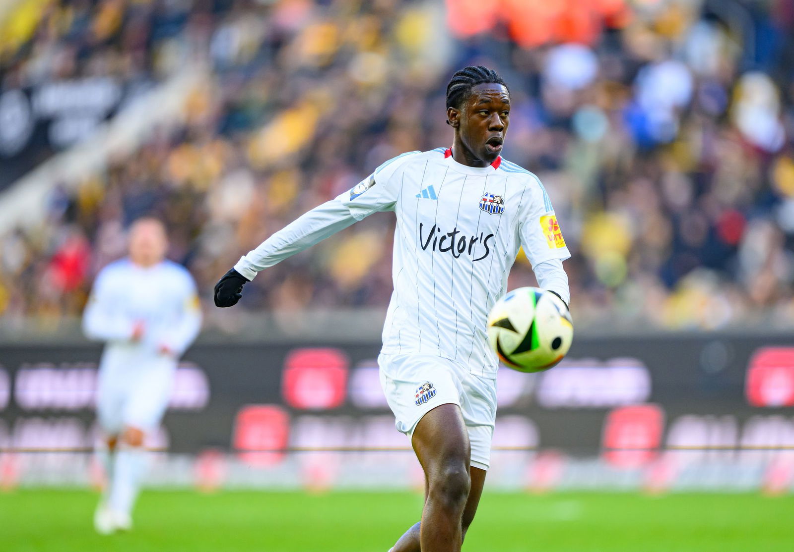  Elijah Krahn erzielte in Köln die Führung für Saarbrücken. 