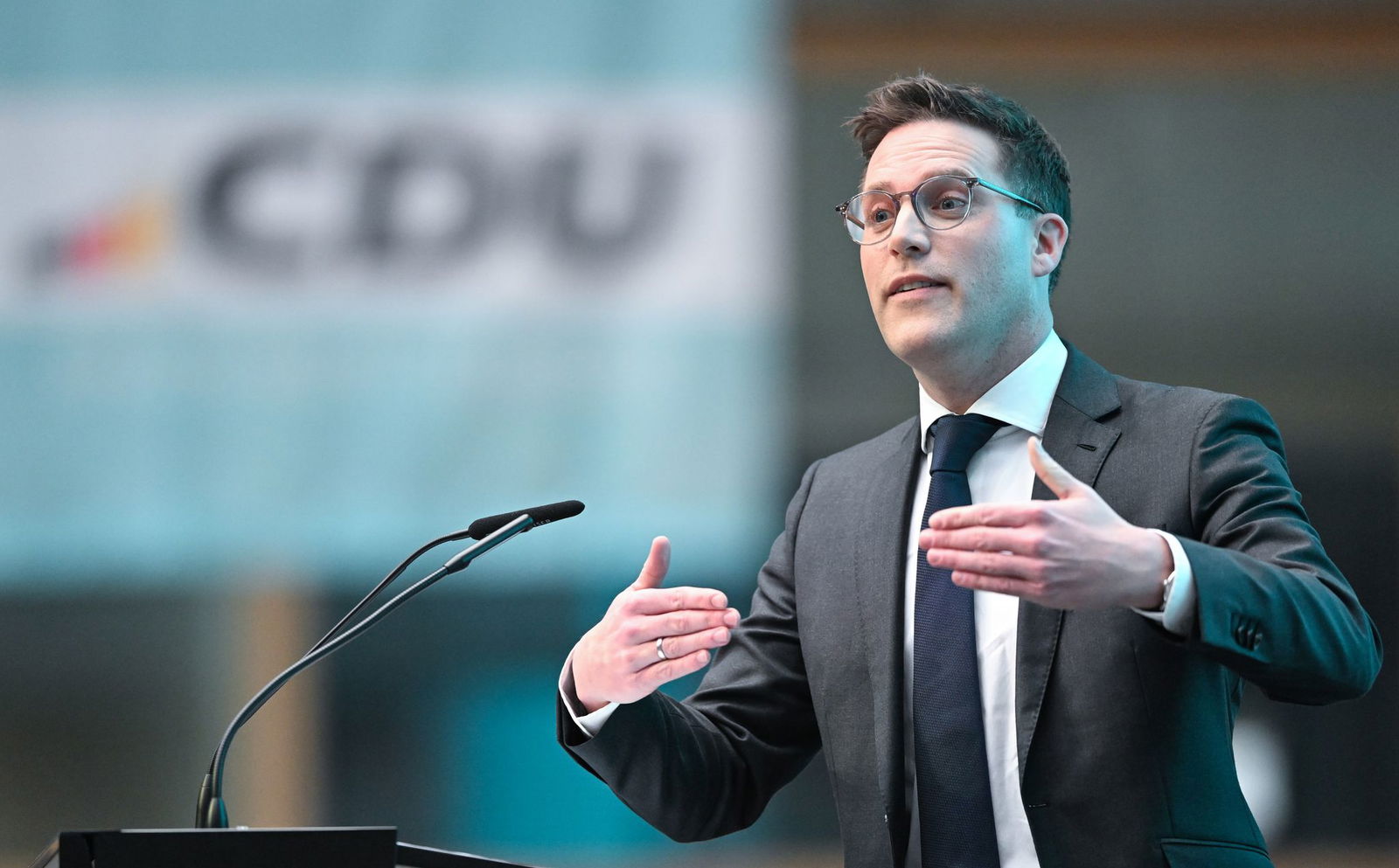 Hagel kommt aus Ehingen.