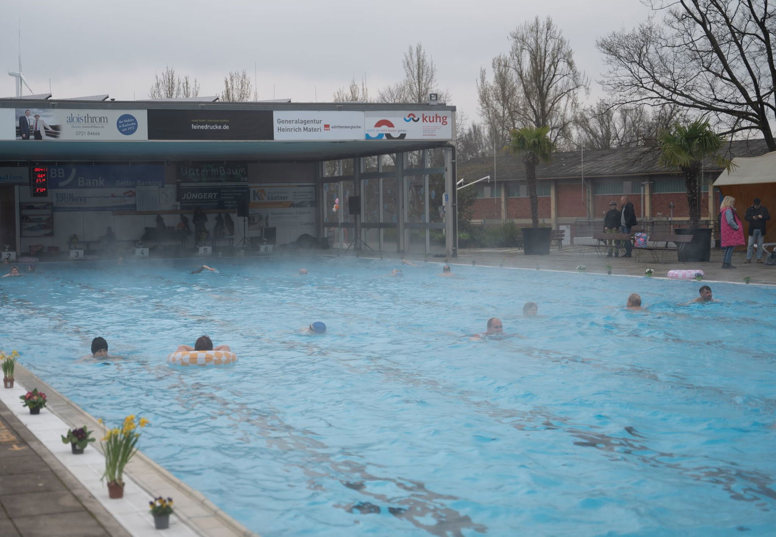 Das 50-Meter-Schwimmerbecken ist beheizt.