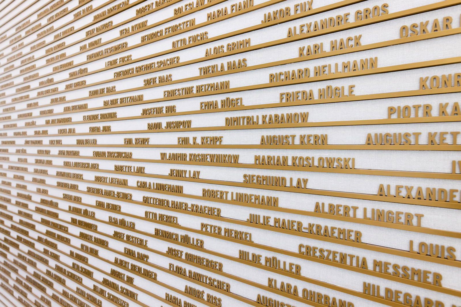 Im Freiburger Dokumentationszentrum Nationalsozialismus gibt es im Innenhof einen Gedenkraum. 