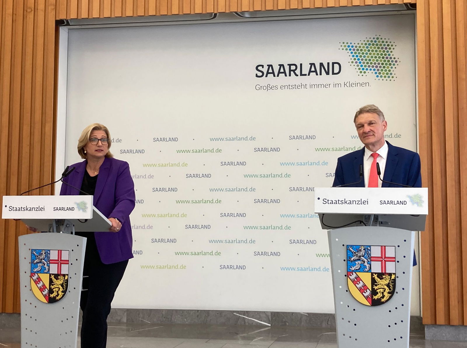 Die beiden Saar-Politiker sind zufrieden mit den Berliner Ergebnissen. (Archivfoto)