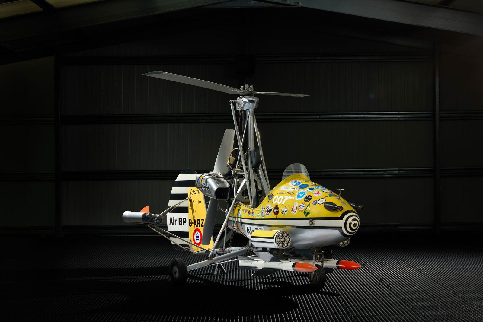 Spannend ist auch die Frage, womit James Bond in Zukunft fahren wird.