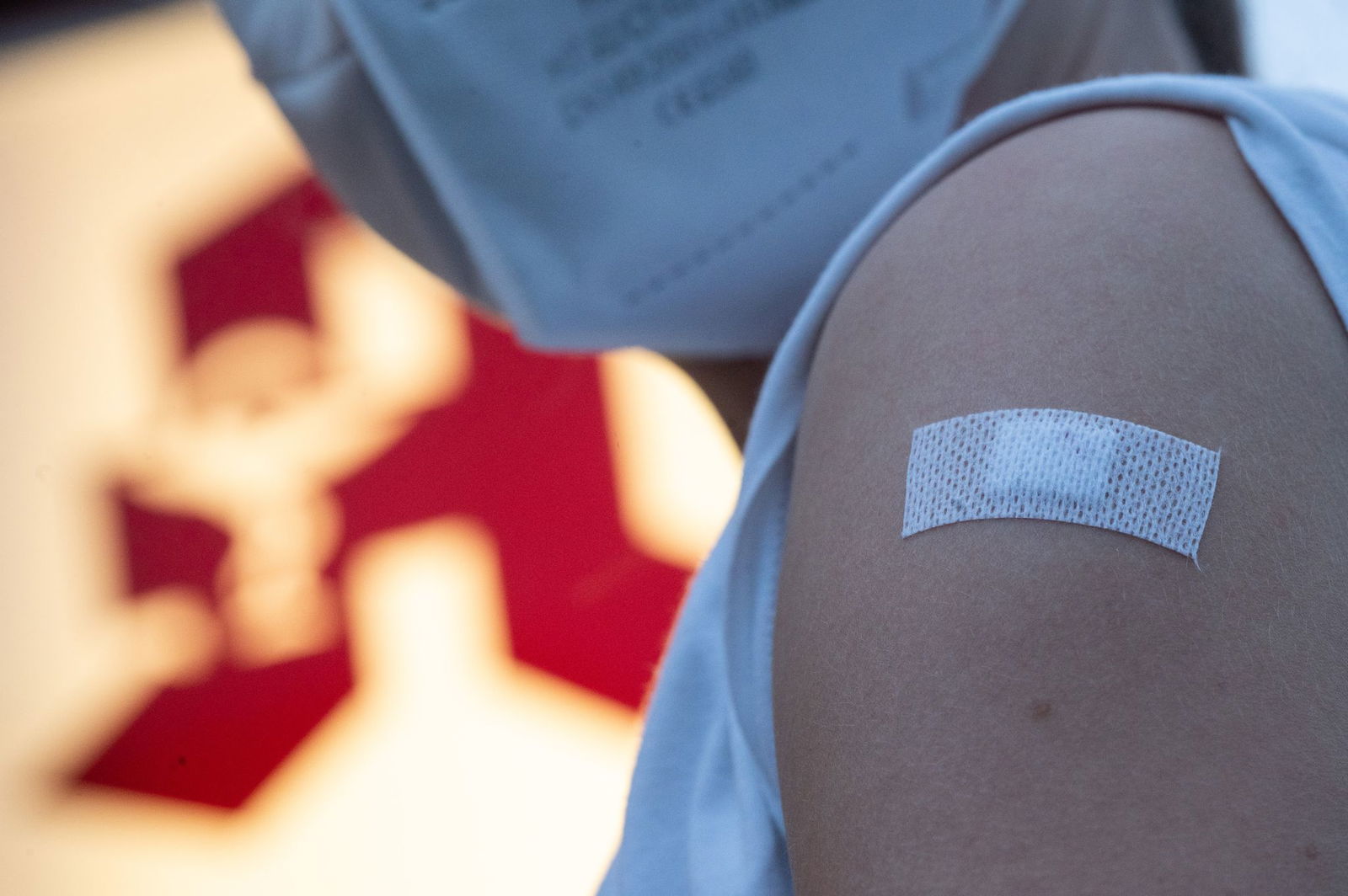 Eine Impfung gehöre zur individuellen Prävention, sagt das Ministerium. (Archivbild)