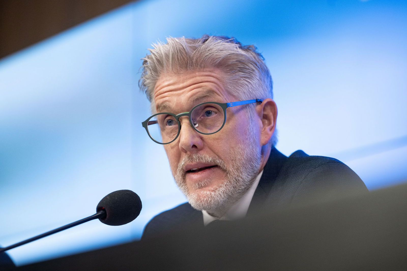 Der Datenschutzbeauftragte mahnt eine Rechtsgrundlage für die Verarbeitung von personenbezogenen Bilddaten durch eine KI in Schwimmbädern an.(Archiv)