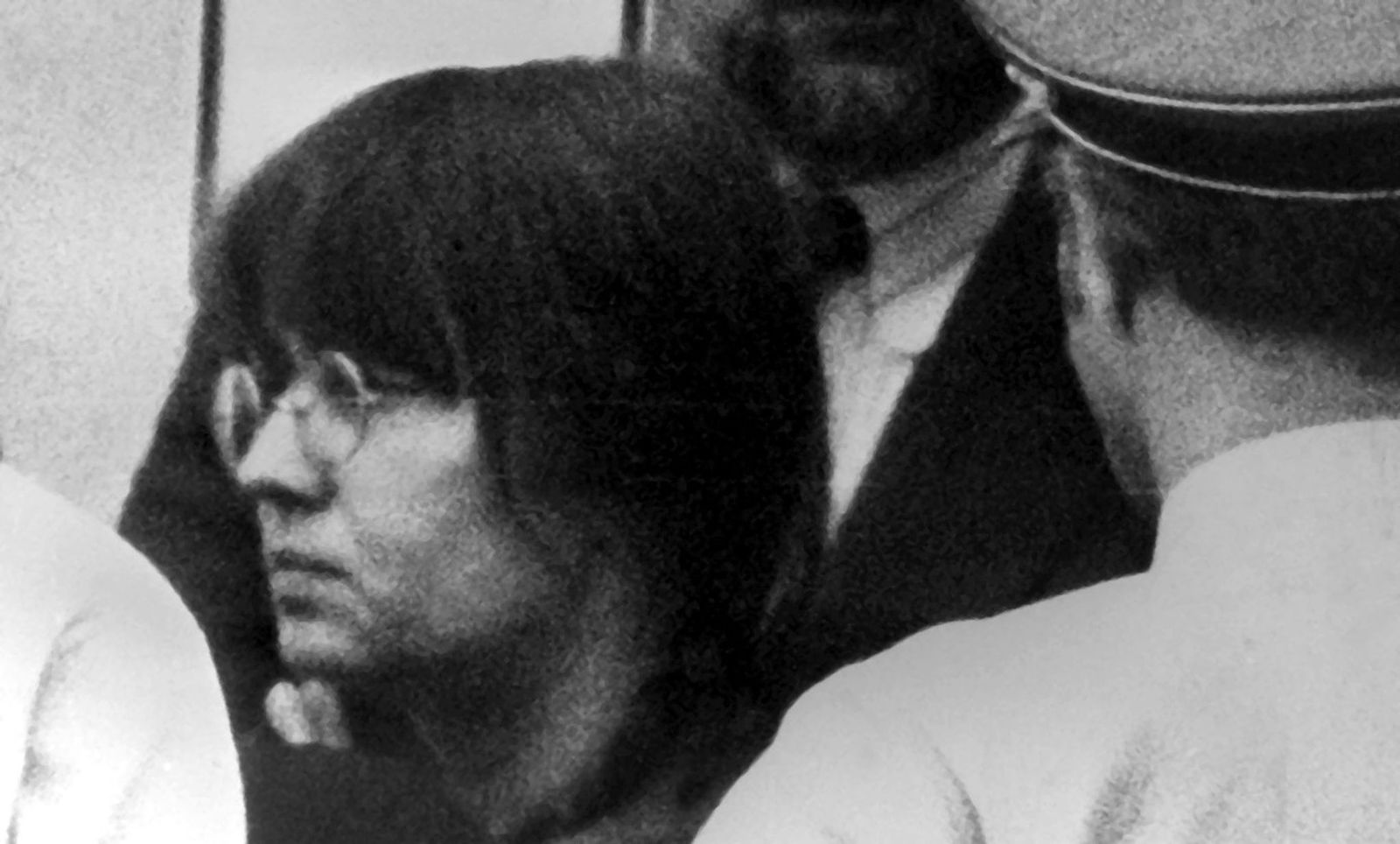 Noch vor dem Ende des Prozesses begeht Ulrike Meinhof in ihrer Zelle Selbstmord. (Archivbild)