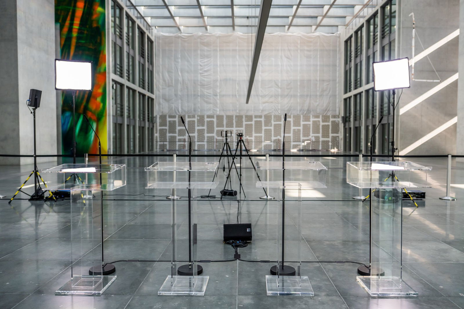 Union und SPD laden zu Statements.