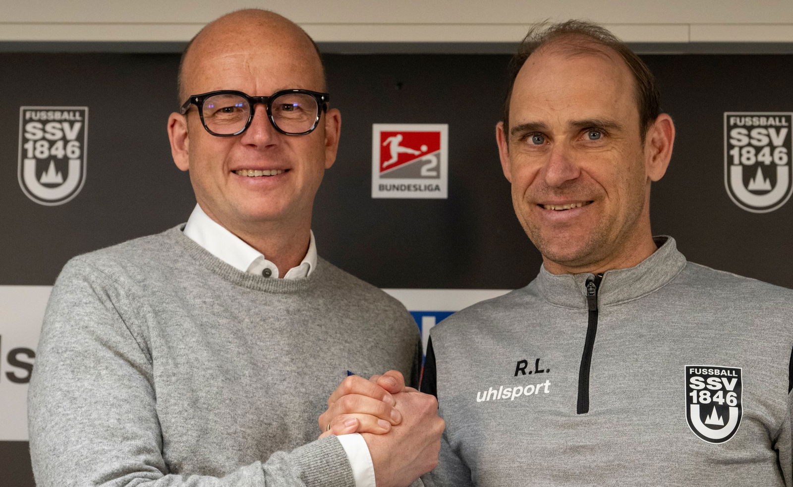 Ulms Geschäftsführer Markus Thiele (l.) mit Trainer Robert Lechleiter.