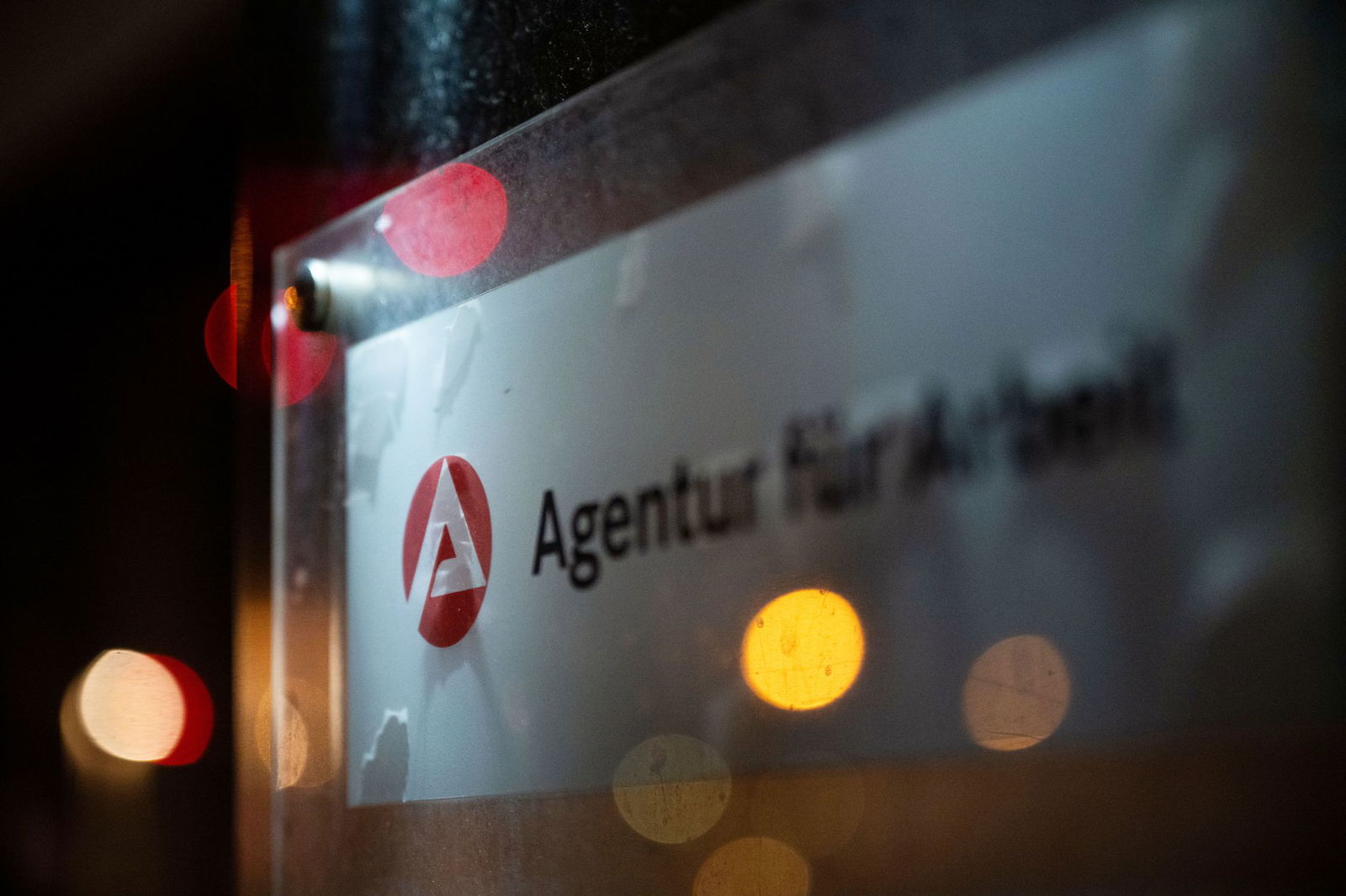 Agentur legt Arbeitslosenzahlen für Februar vor. (Archiv-Bild) 