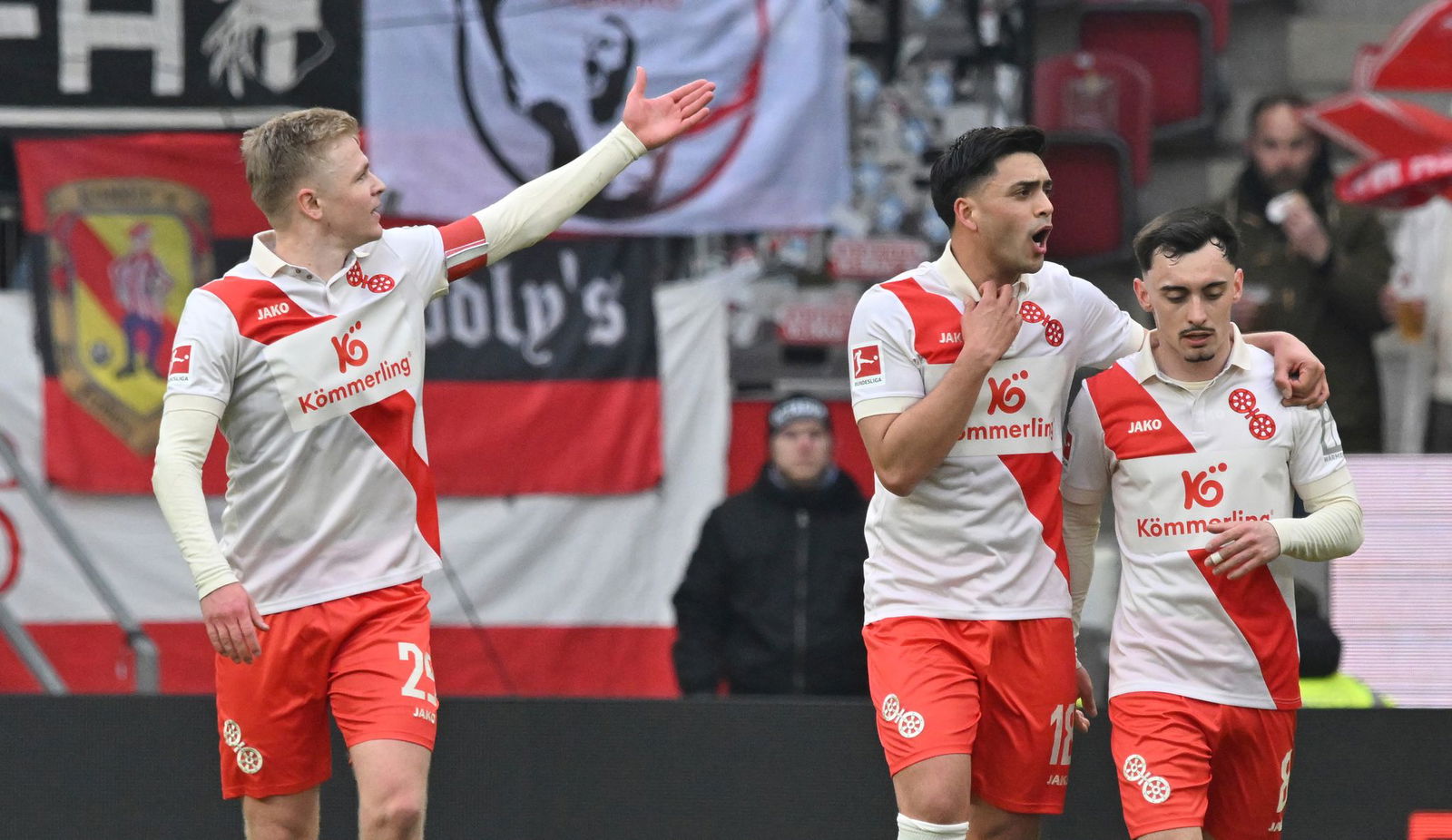 Traf zur Mainzer Führung gegen Freiburg: Nationalspieler Jonathan Burkardt.