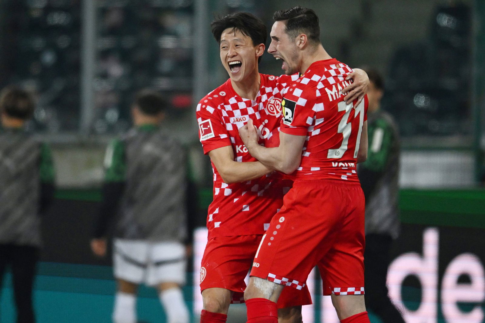 Die Profis von Mainz 05 haben den vierten Sieg in Serie gefeiert.