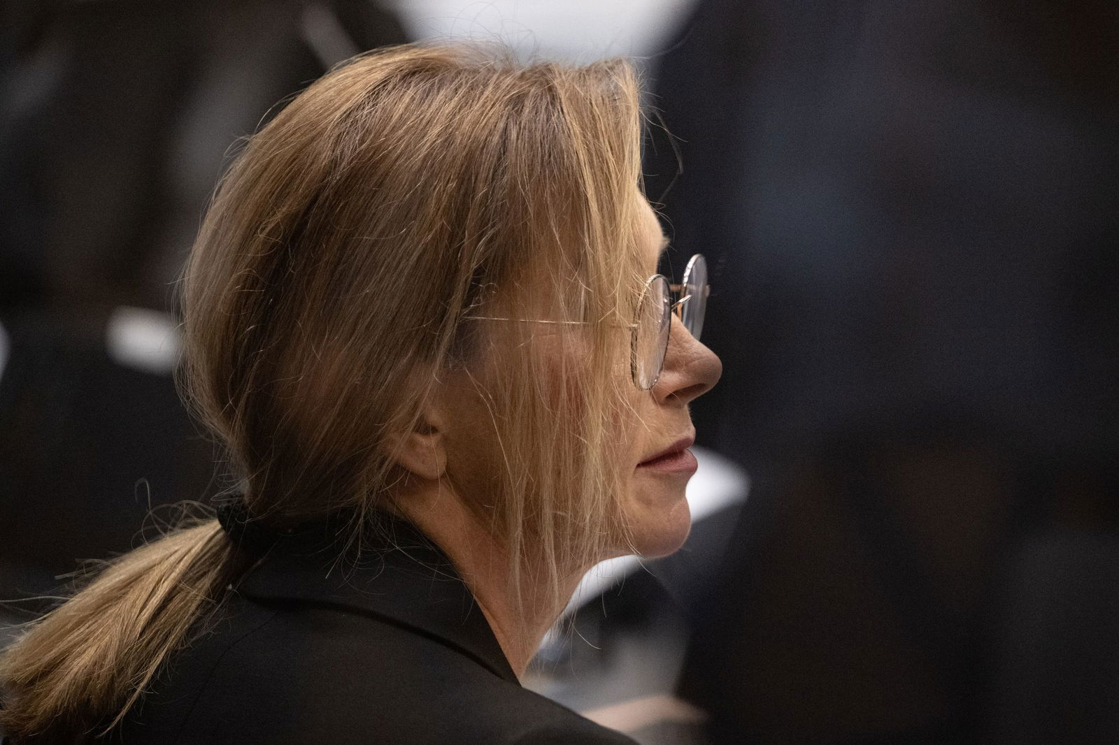 Die Mutter des getöteten Polizisten Rouven Laur, Petra Laur, war beim Prozessauftakt.