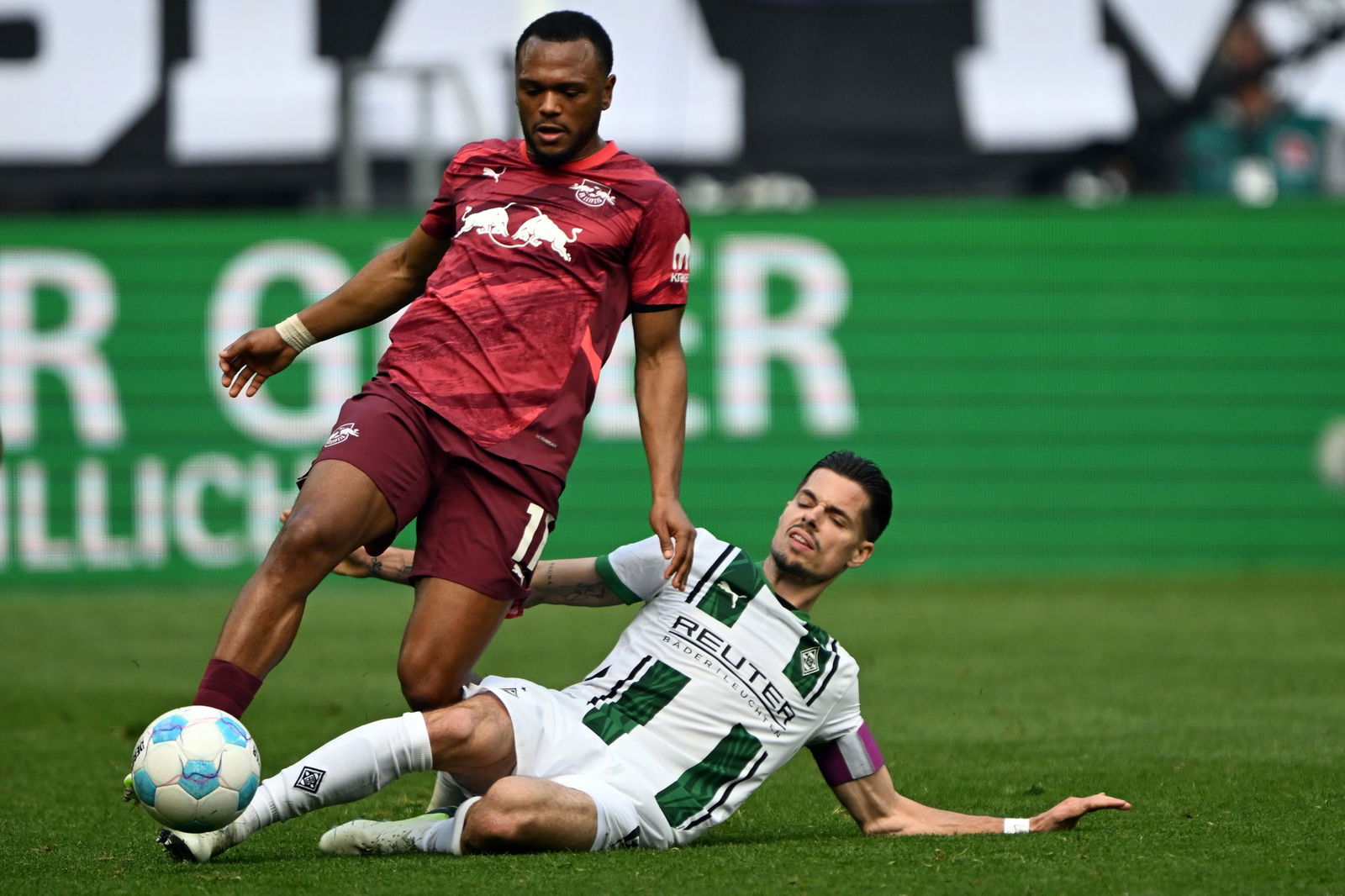 Das Spiel Gladbach gegen Leipzig war hart umkämpft.