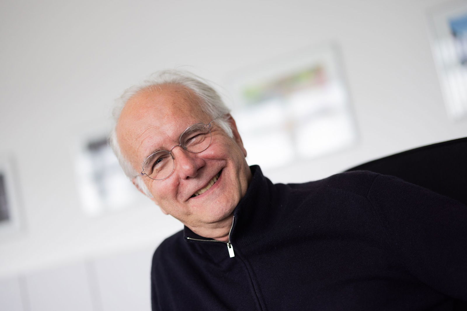 Harald Schmidt glaubt, dass sich Friedrich Merz mit seinem neuen Job ganz schön was zumutet (Archivbild). 