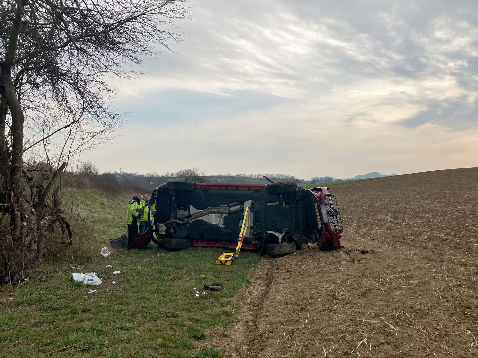 Zwei Menschen kamen bei diesem Unfall nahe Heilbronn ums Leben.
