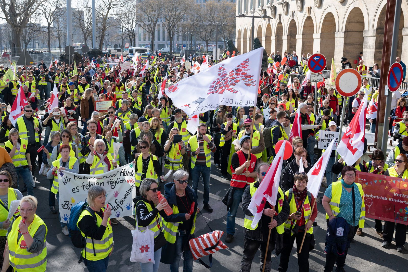 Verdi organisiert große Warnstreiks.