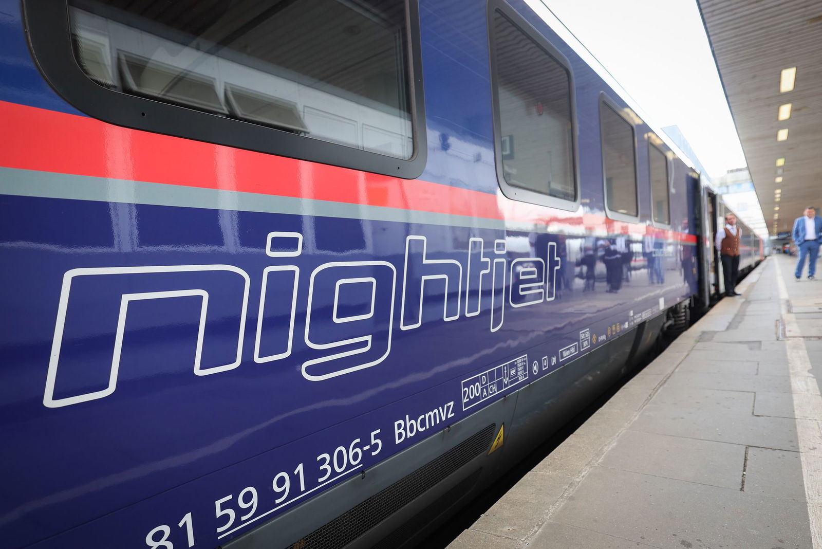 Der «Nightjet» rollt auch durch Rheinland-Pfalz. Er bringt Reisende etwa nach Brüssel oder Wien. (Illustration)