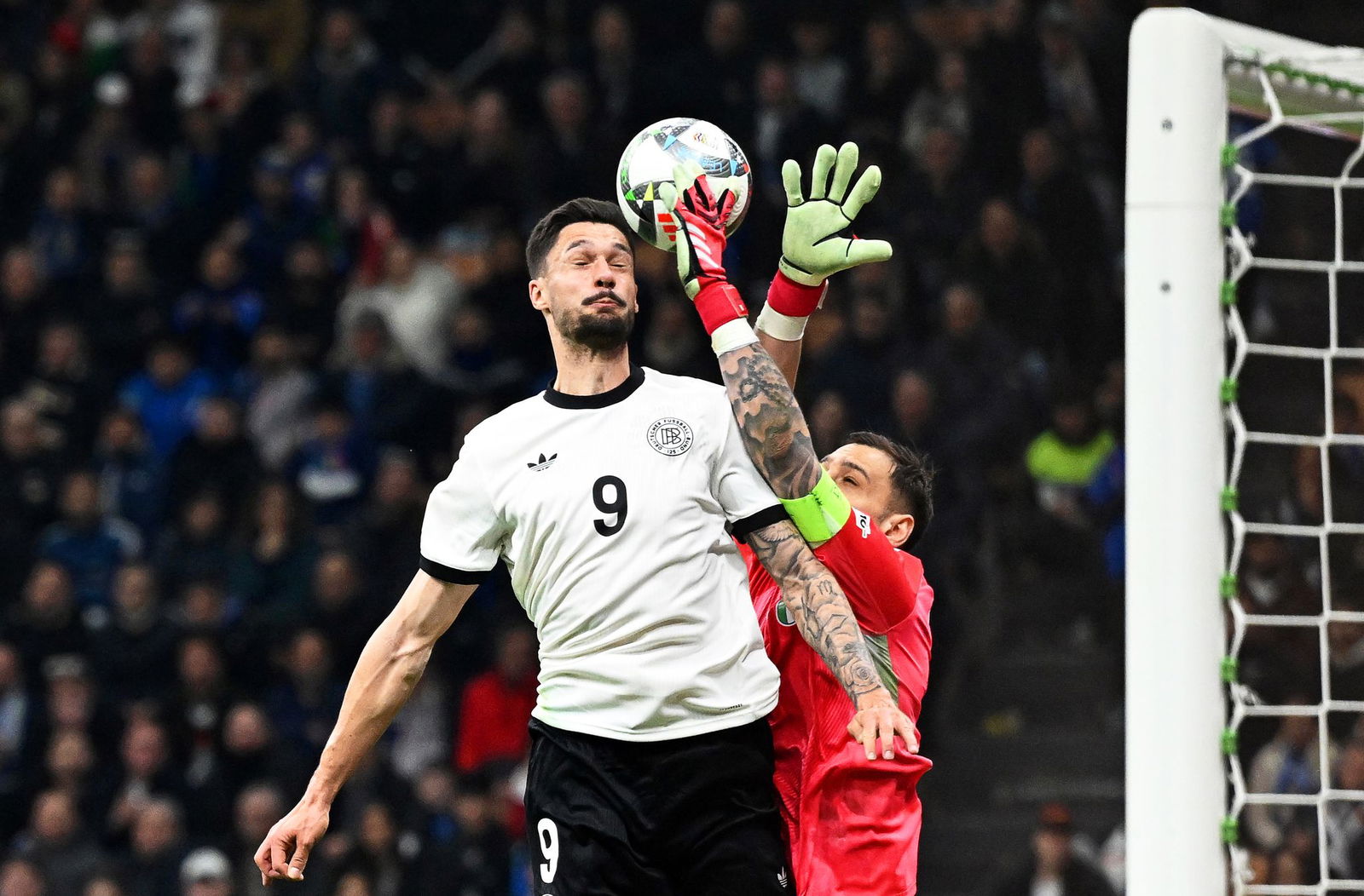 Tim Kleindienst warnt vor Passivität gegen die Italiener. 