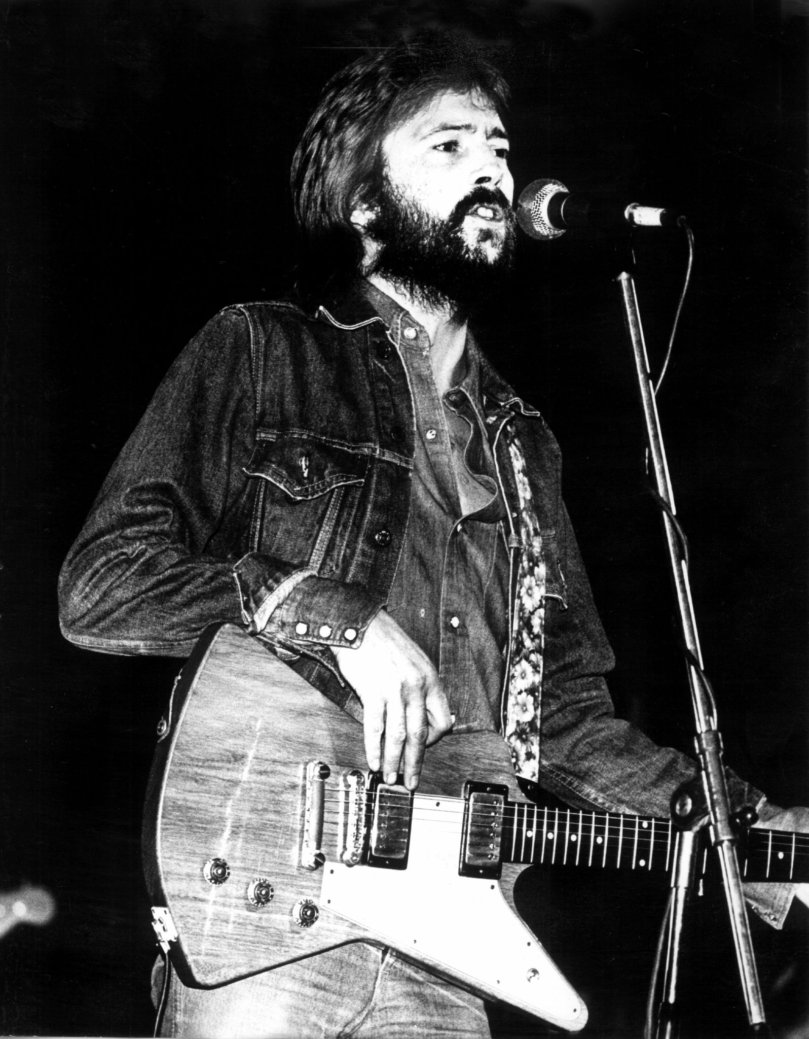 Seit den 1960er Jahre prägte Eric Clapton die Gitarrenmusik maßgeblich. (Archivbild)