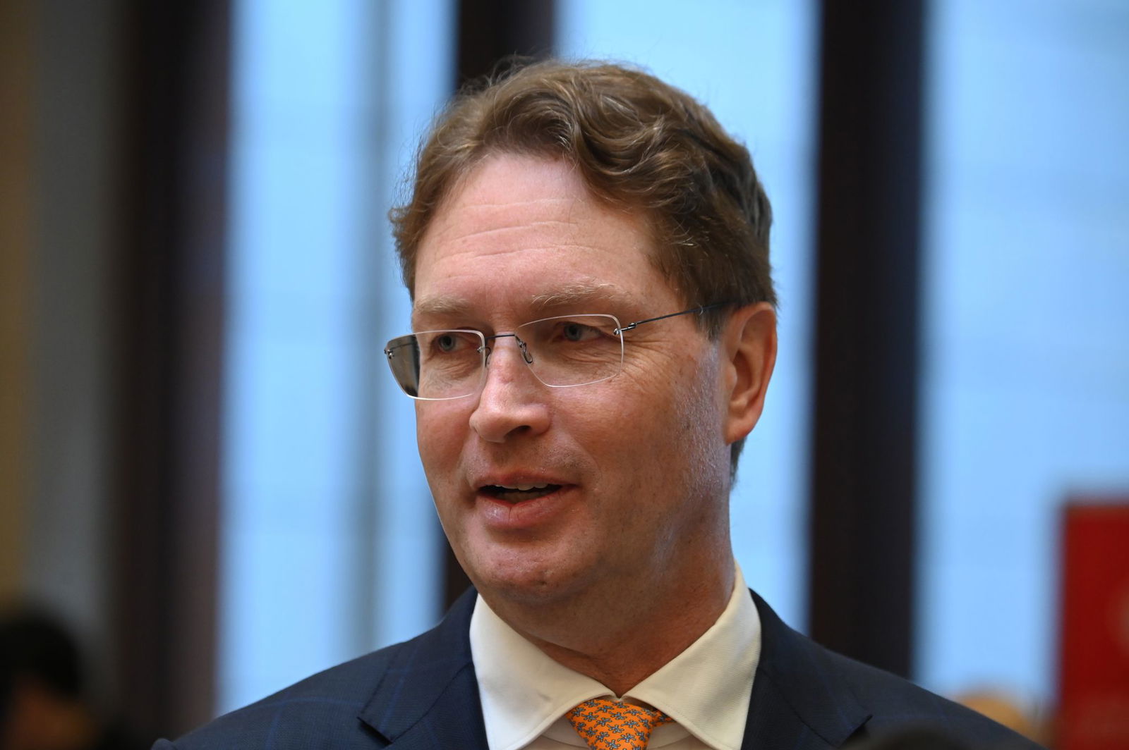 Mercedes-Benz-Vorstand Ola Källenius hat in China die Zusage des Autobauers zum chinesischen Markt betont.