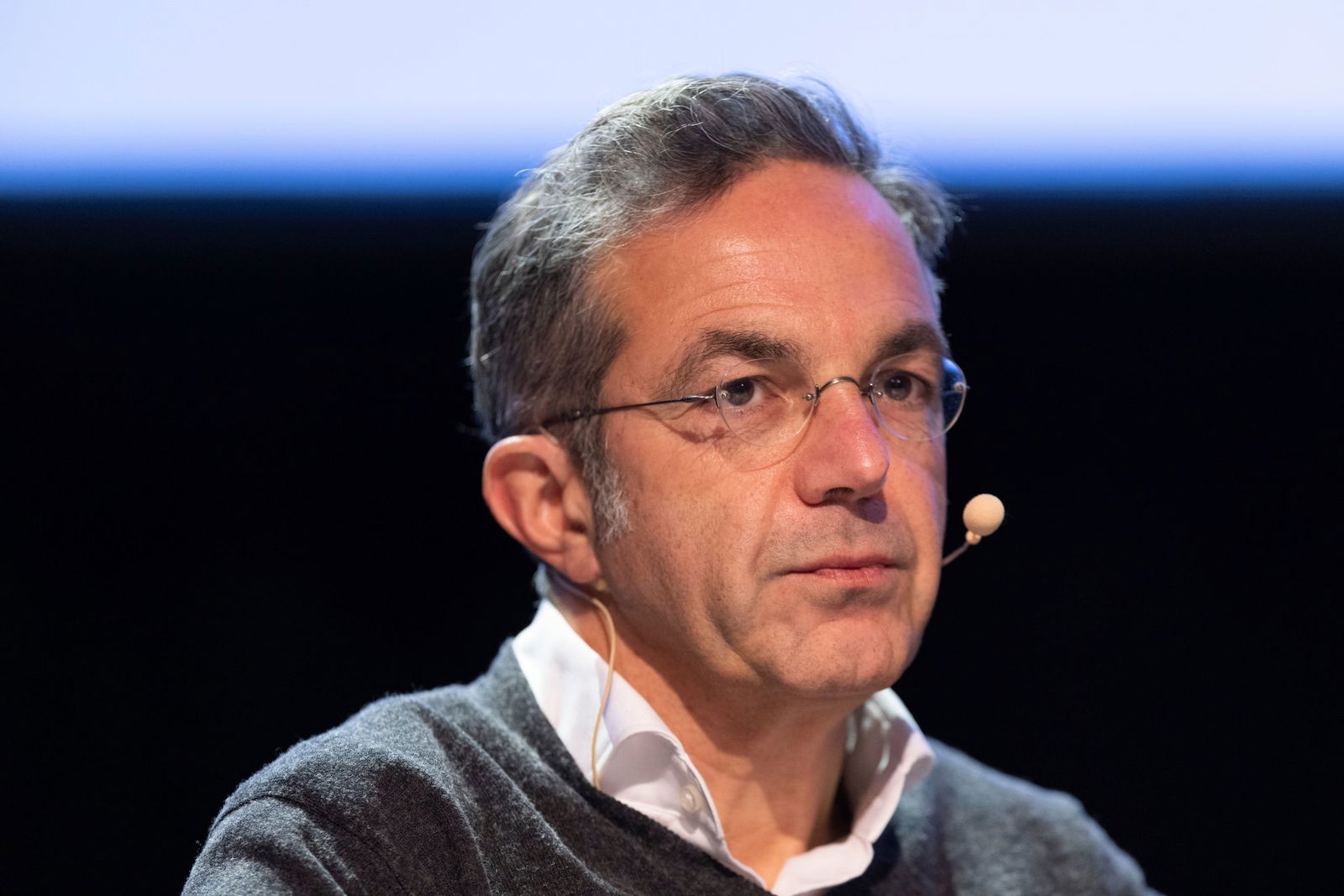 Der Schriftsteller Navid Kermani kritisiert die Verwahrlosung seiner Heimatstadt Köln (Archivbild).