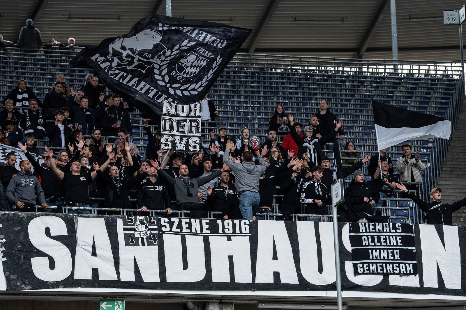 Haben derzeit wenig Grund zu jubeln: Die Fans des SV Sandhausen.