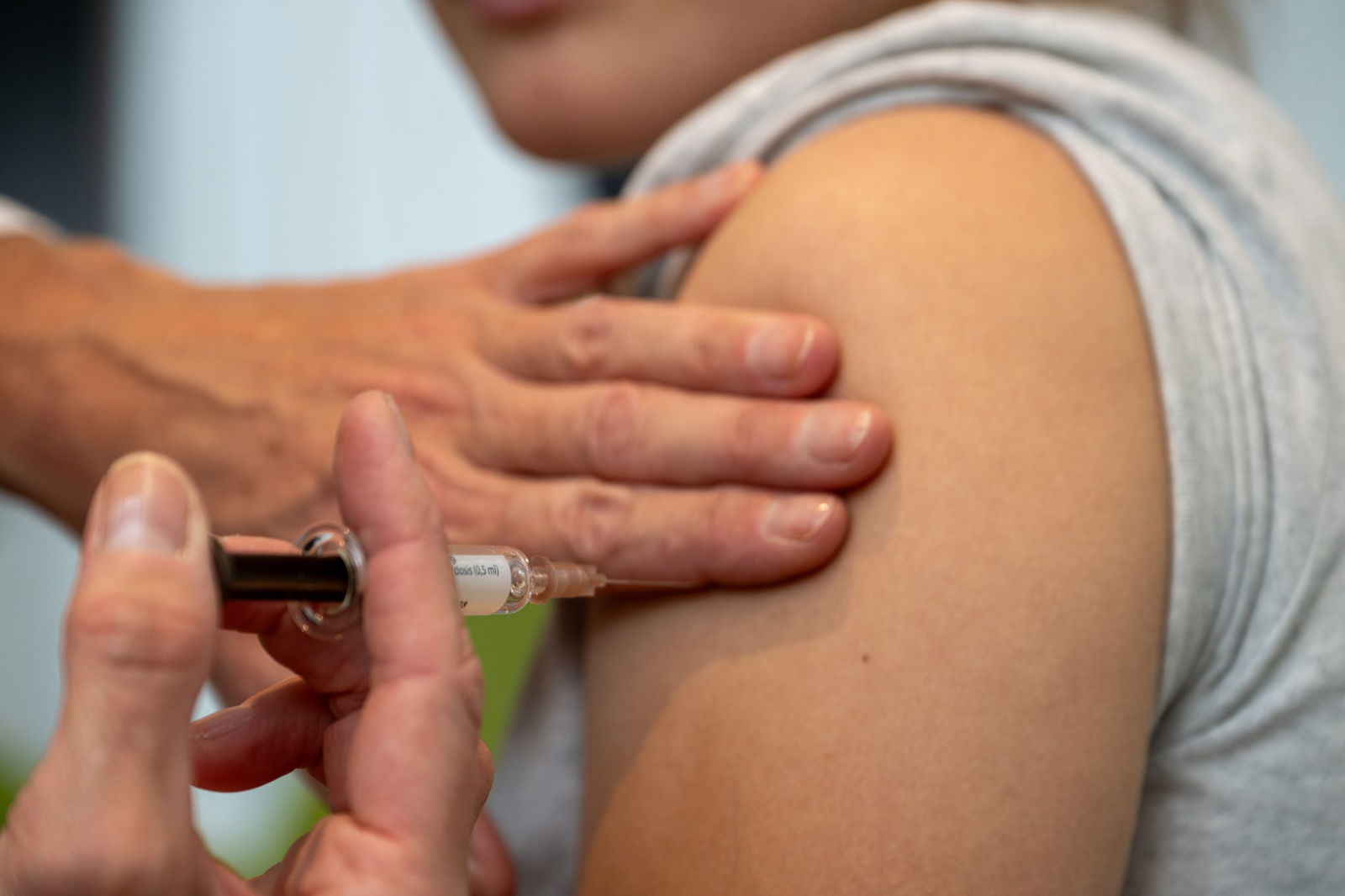 Im Südwesten bekamen 2023 wieder mehr Kinder und Jugendliche eine Spritze gegen HPV. (Symbolbild)