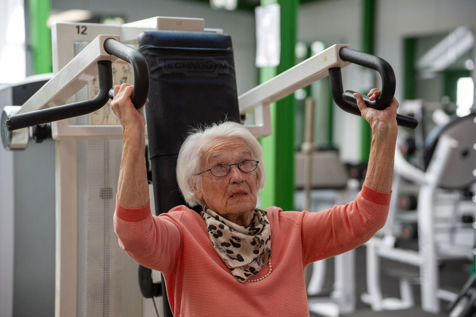 Zudem besucht sie noch einen Gymnastikkurs und geht Schwimmen. (Archivbild) 