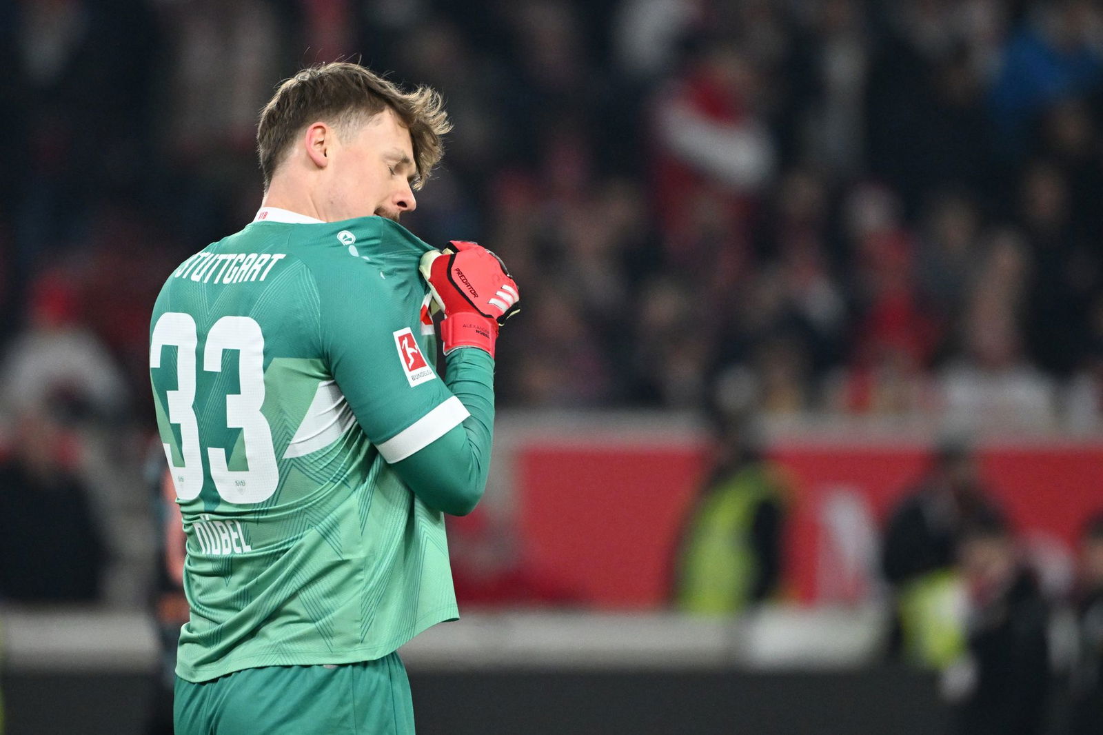 Beim 1:2 der Bayern sah Stuttgarts Torwart Alexander Nübel nicht gut aus.