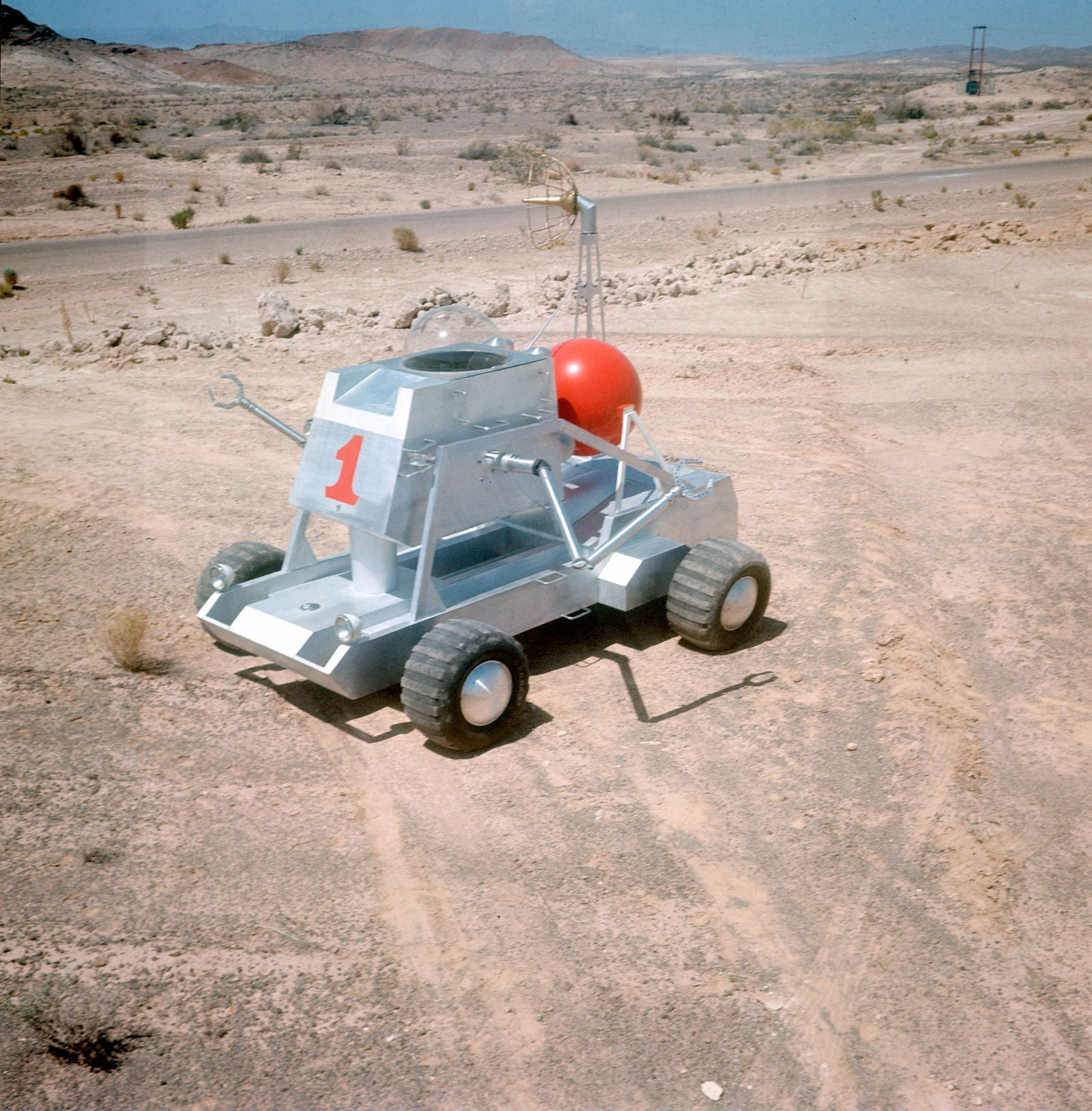 «Spy Octane: The Vehicles of James Bond - Volume 1» gibt auf 400 Seiten einen außergewöhnlich detaillierten Blick hinter die Kulissen.