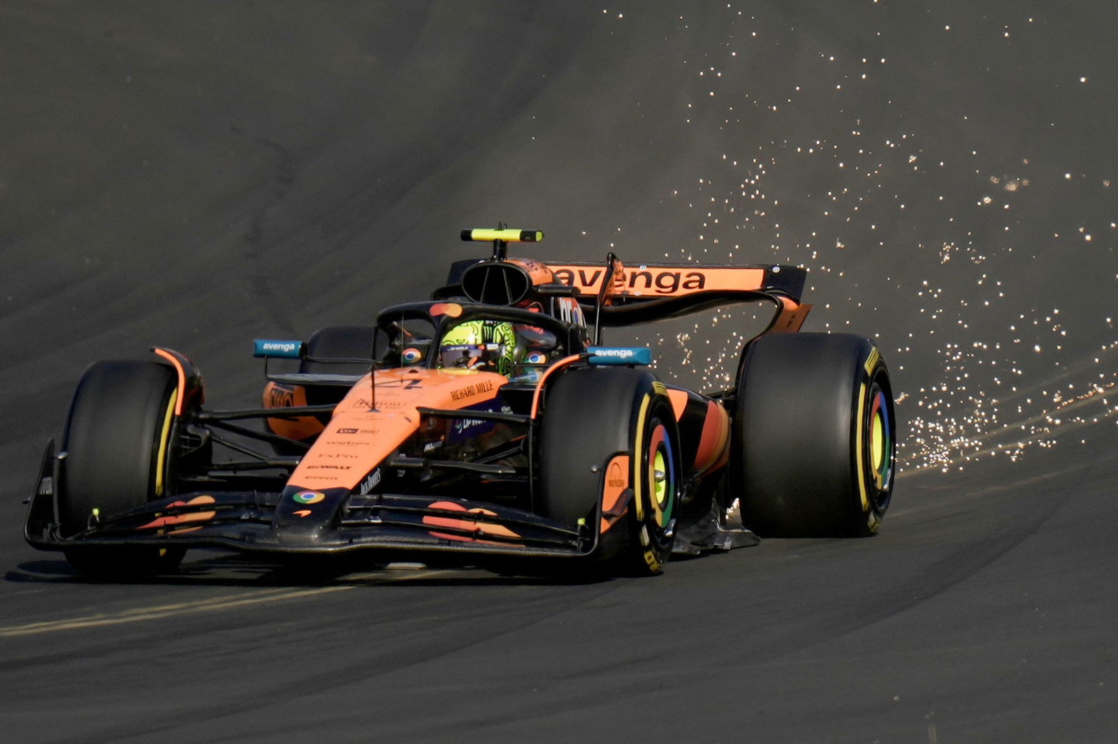 Lando Norris leistete sich einen folgenschweren Patzer in der Sprint-Qualifikation.