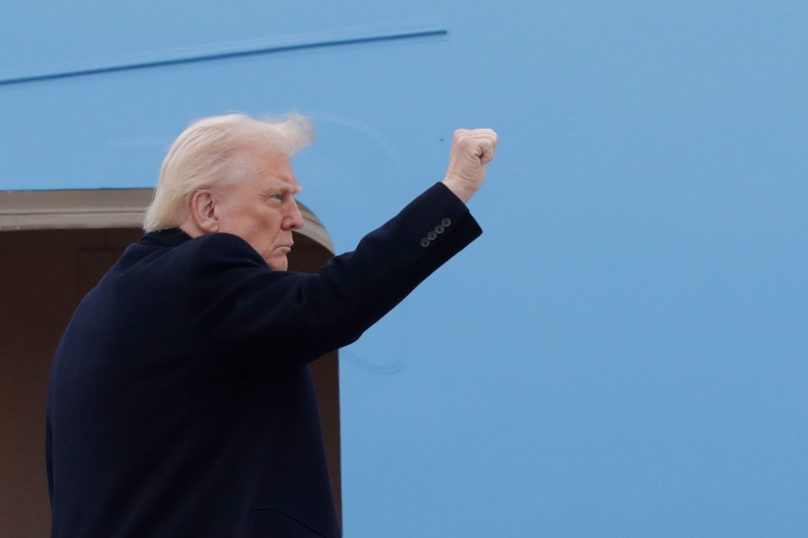 Trump ordnet Angriffe auf die Huthi im Jemen an. 