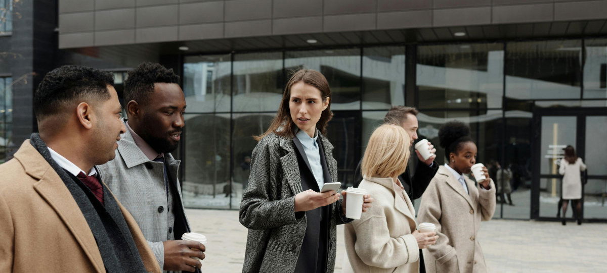 So erkennst du, ob dich deine Kolleg:innen mögen