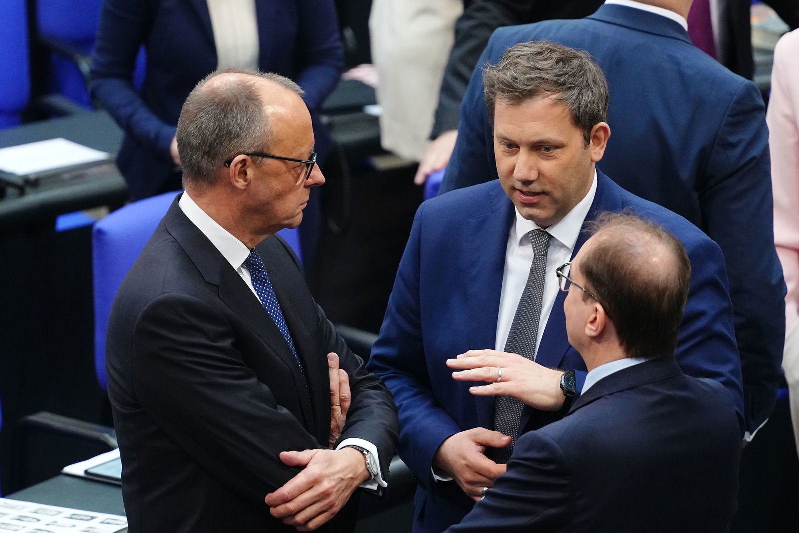 Noch verhandeln sie über eine Regierungsbildung: Merz, Klingbeil und CSU-Landesgruppenchef Alexander Dobrindt. (Archivbild)