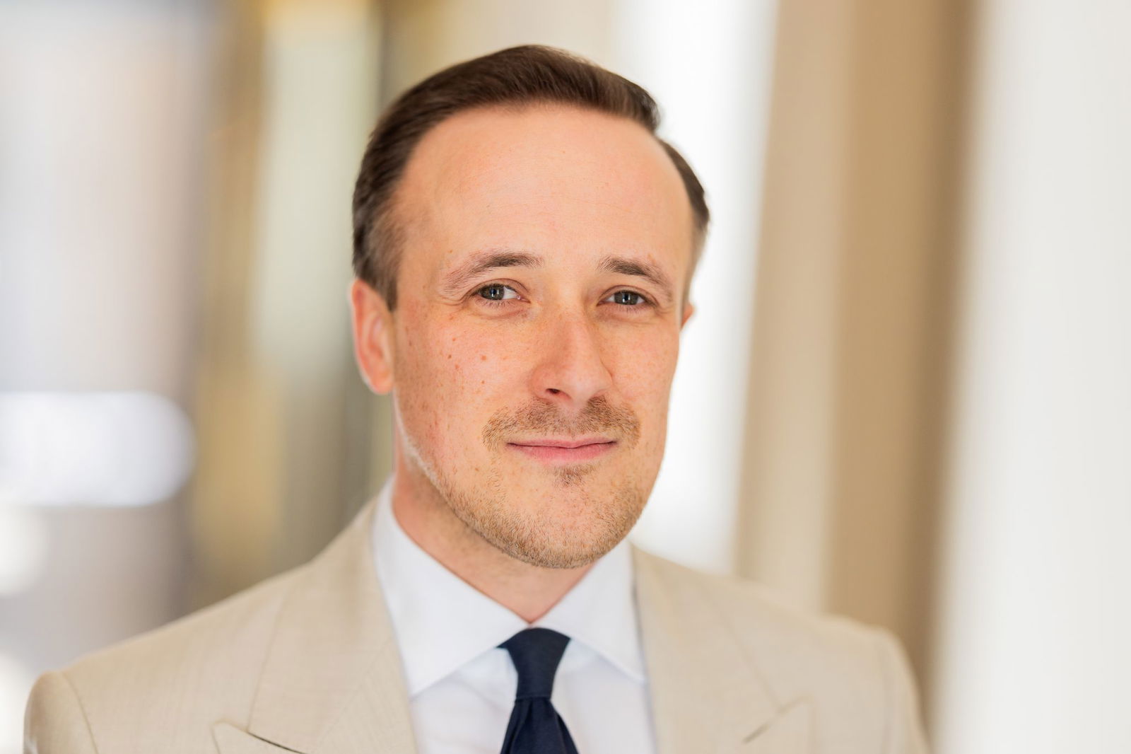 Joe Laschet, Sohn des einstigen Kanzlerkandidaten Armin Laschet, glaubt, dass ihm seine Erfahrung aus der Politik etwas gebracht hat.