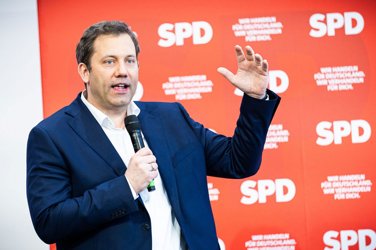 SPD-Chef Klingbeil warnt vor einem Scheitern des Koalitionsvertrags.
