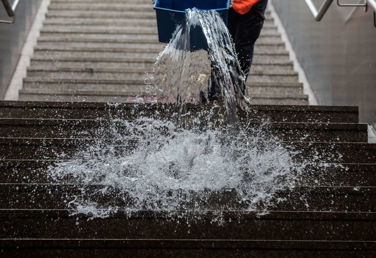 Bundesweit will die Bahn rund 700 Bahnhöfe reinigen. (Symbolbild)