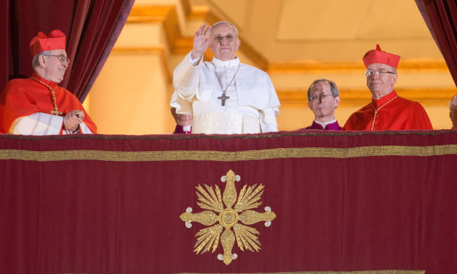 Am Ende des Konklaves von 2013 wurde Jorge Mario Bergoglio Papst Franziskus. (Archivbild)
