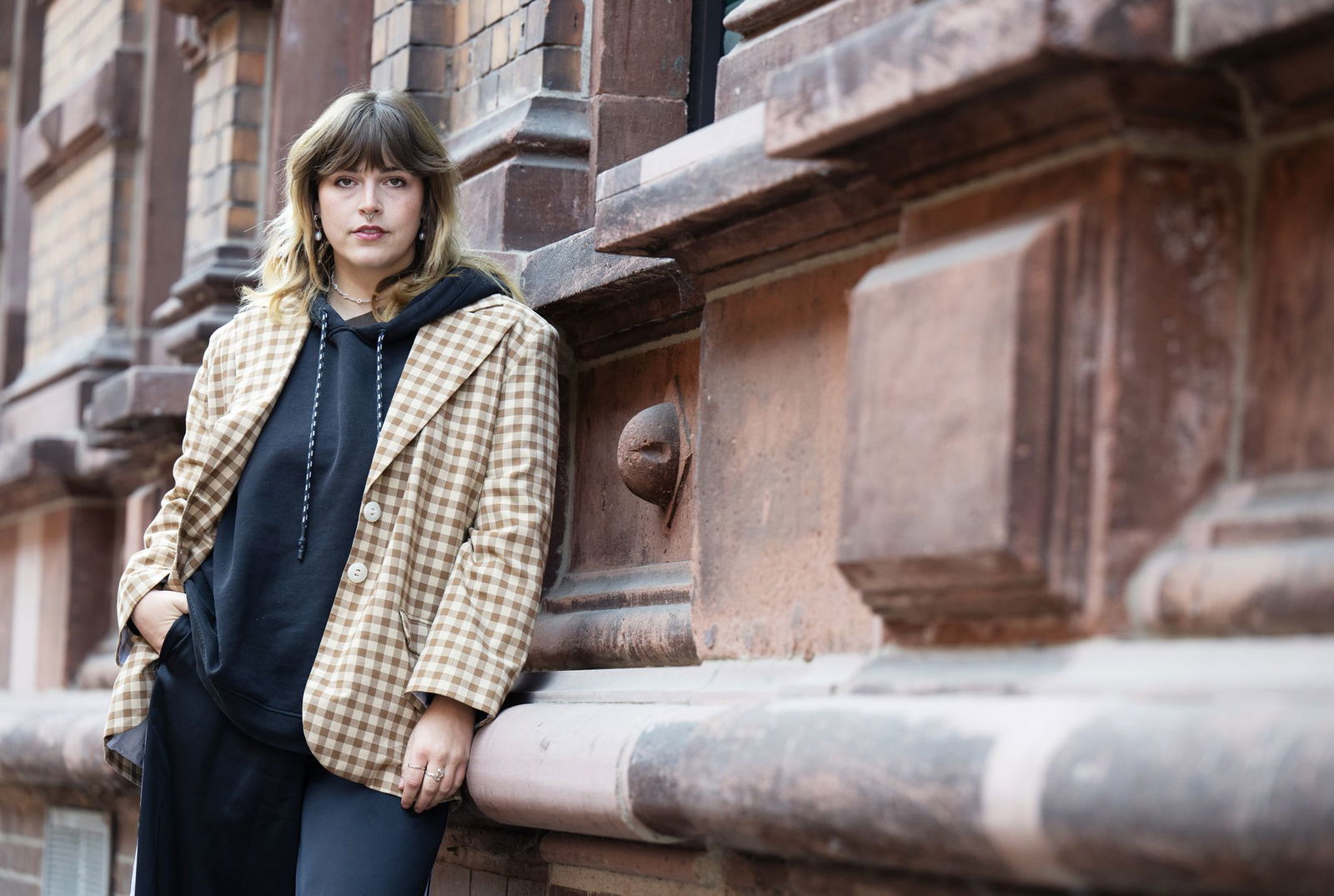 Die Singer-Songwriterin Soffie aus Mannheim veröffentlicht nach ihrem viralen Tiktok-Hit «Für immer Frühling» ihr erstes Mini-Album. 