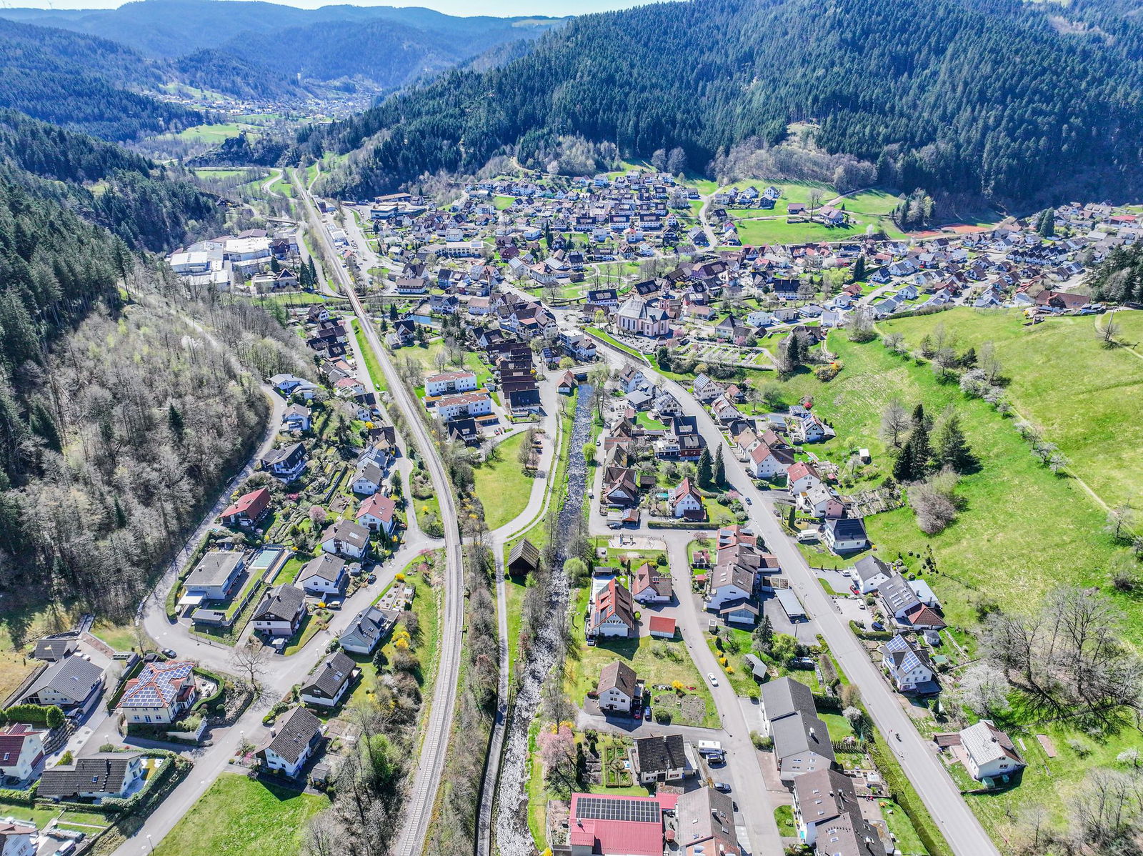 Schüler und Pendler in Schenkenzell können die neuen Züge der Kinzigtalbahn nicht nutzen, weil die Züge selten halten. 